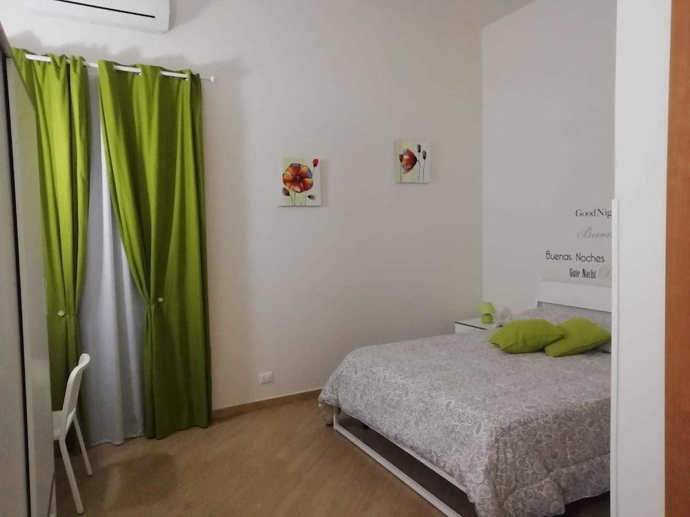 B&B Notti Sikane 恩佩多克莱港 外观 照片